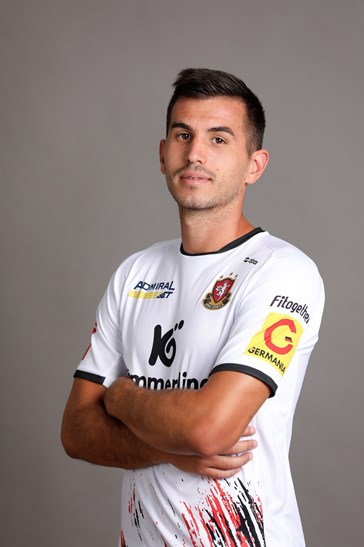 46 Nikola Vujnović